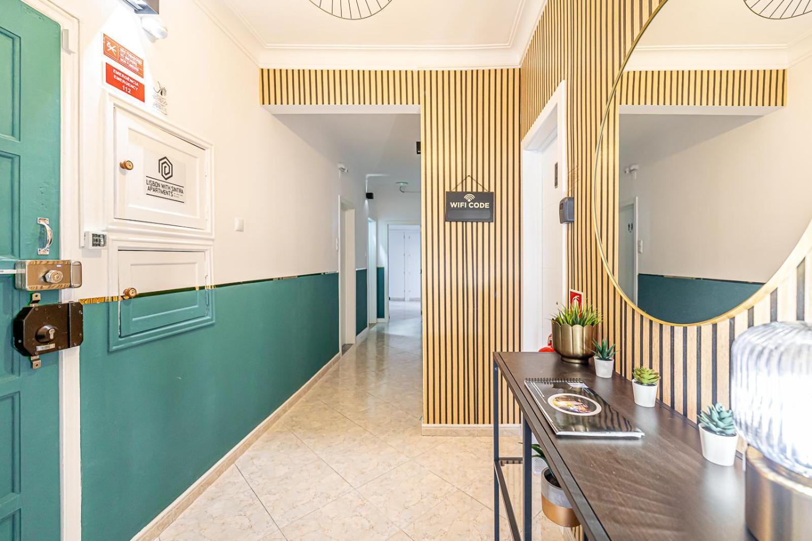 Hotel Goa Square By Lisbon With Sintra Amadora Esterno foto